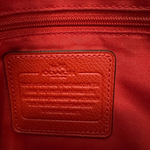 COACH Zip Tote Carmine - Picture 4 of 6